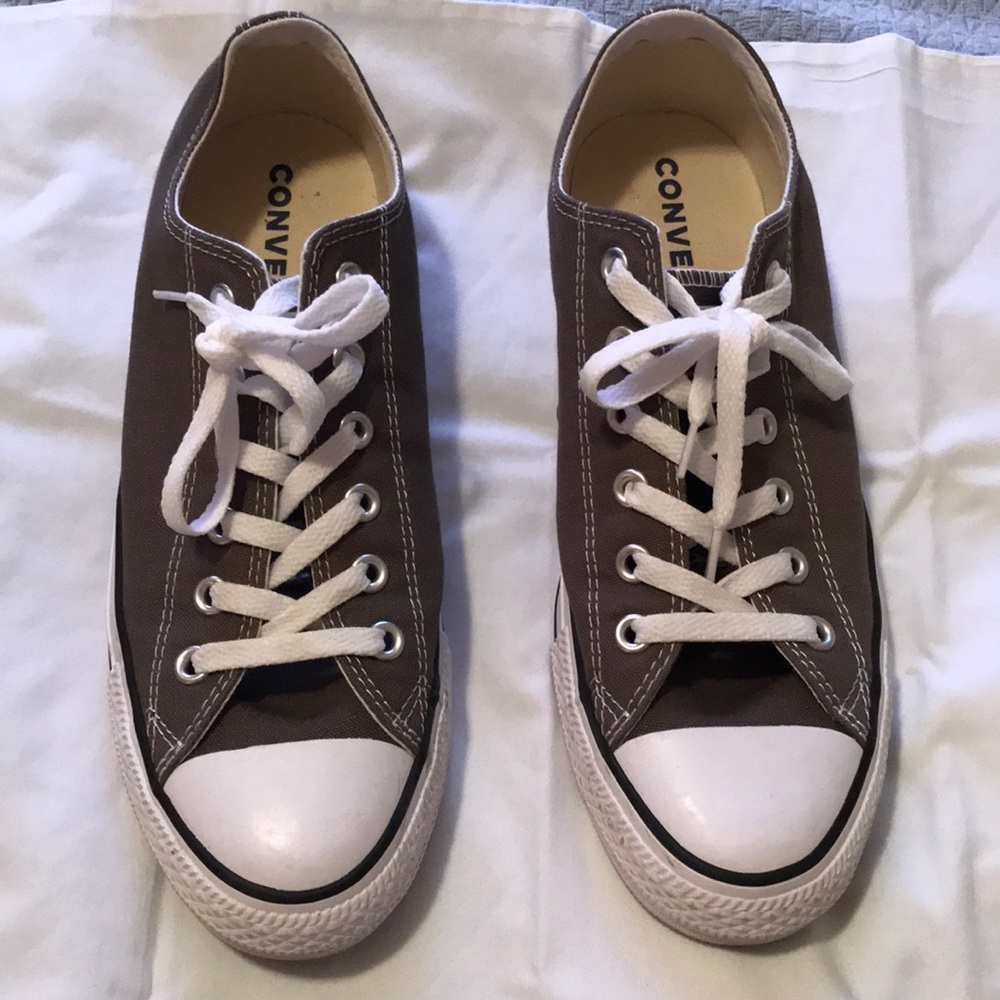 Gray Converse All Star size 10 women 8 men